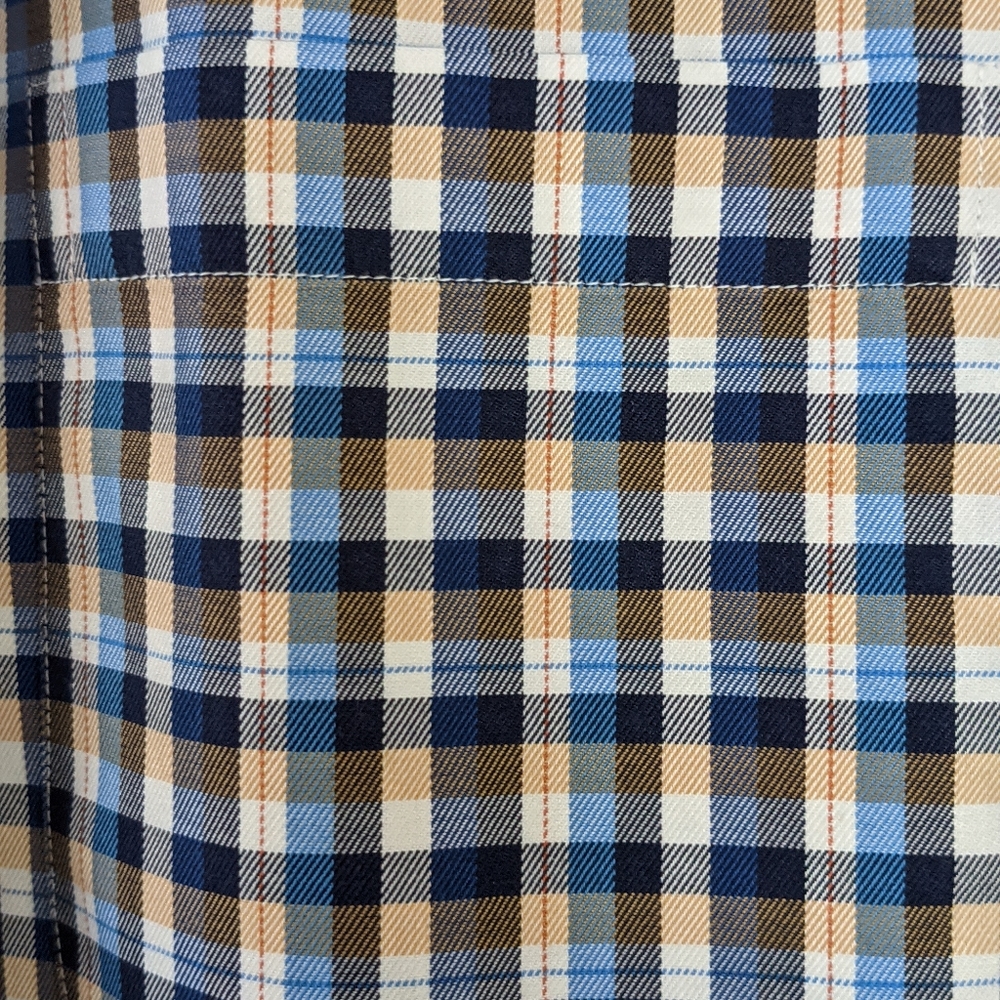 Joseph A. Bank Traveler, Tailered Fit Shirt.  Size:. Large - Picture 6 of 8